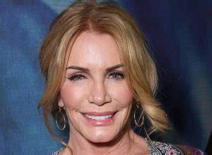 Shannon Tweed Height Weight Bra Size Body Measurements Celebwikis Hot