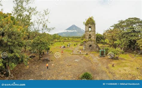 Cagsawa Church Ruins With Mount Mayon Volcano In The Background