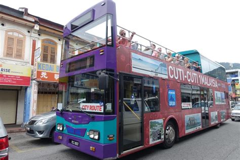 Please ensure that you bring along your id to travel. Scania Sightseeing-Doppeldecker in Penang-Georgetown ...
