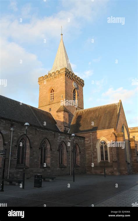 St Johns Kirk Perth Hi Res Stock Photography And Images Alamy