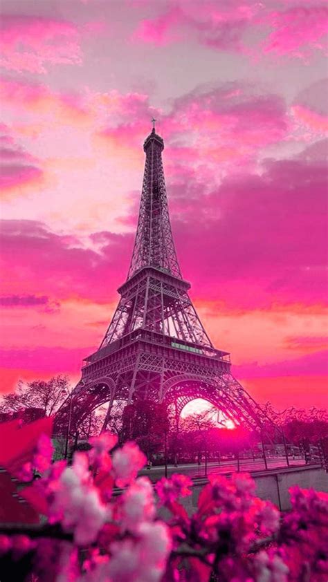 Eiffel Tower Wallpaper Pink