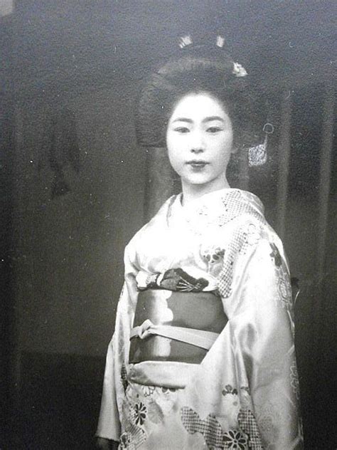 Vintage Japanese Photograph Maiko Geisha By VintageFromJapan Geisha