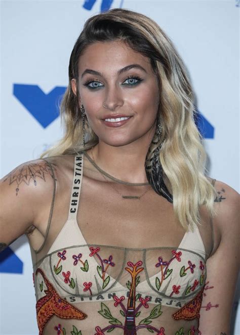 Paris Jackson Flaunts Her Unshaven Legs And Continues To Challenge Beauty Ideals After Showing