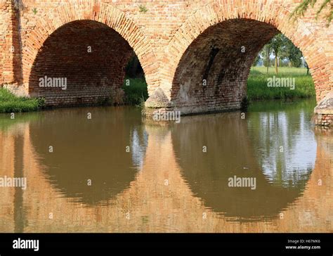 The Old River Irrigation Hi Res Stock Photography And Images Alamy