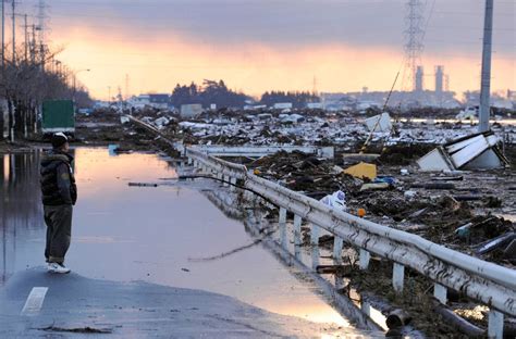 Powerful Quake And Tsunami Devastate Northern Japan The New York Times