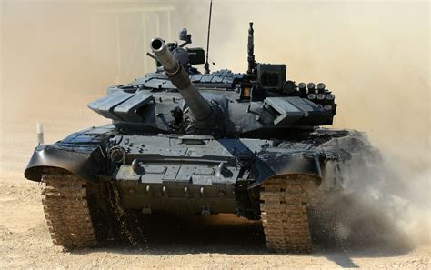 When Size Matters: What's It Like to Drive a Modern Russian Battle Tank ...