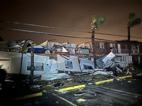 Watch Tornado Rips Through South Florida Leaving Behind Destroyed