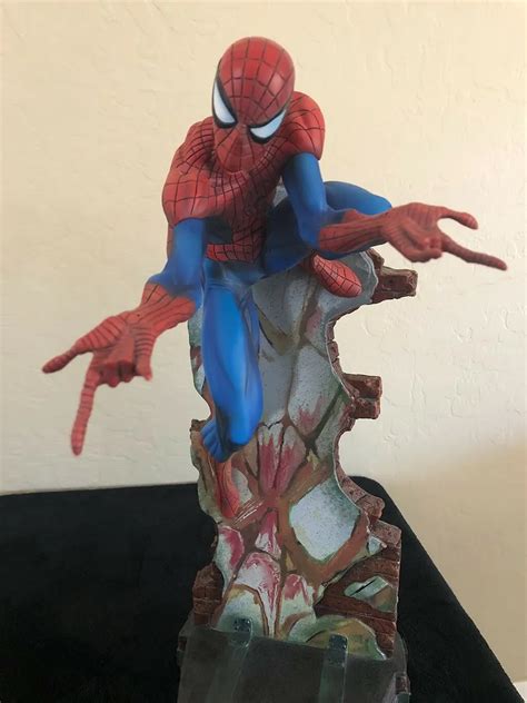 Sideshow Statue Spiderman Comiquette Jscott Campbell Version Exclusive