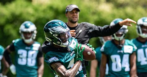 Predicting Eagles Top Nfl Training Camp Breakout Players News