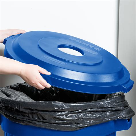 Rubbermaid 1788376 BRUTE Blue 32 Gallon Round Recycling Bottle Can Lid