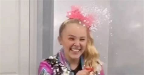 Jojo Siwa Surprises Fans As She Removes Iconic Ponytail For Viral