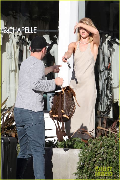 Rosie Huntington Whiteley Shows Off All Her Assets In Clingy Dress Photo Rosie