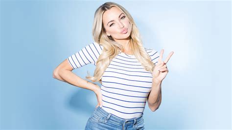 Wallpaper Model Blonde Long Hair Blue Background Jeans Fashion Person Lindsey Pelas
