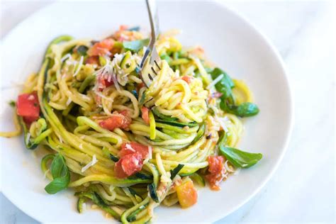 Guilt Free Garlic Parmesan Zucchini Noodles Pasta Recipe