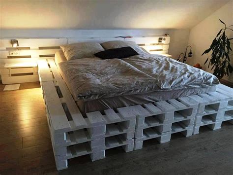 Fully Featured Pallet Bed 20 Recycled Pallet Ideas Diy Furniture