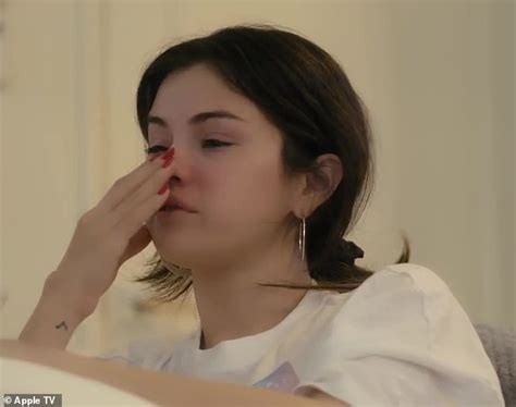 Selena Gomez Bursts Into Tears As Her Lupus Symptoms Worsen And Reveals