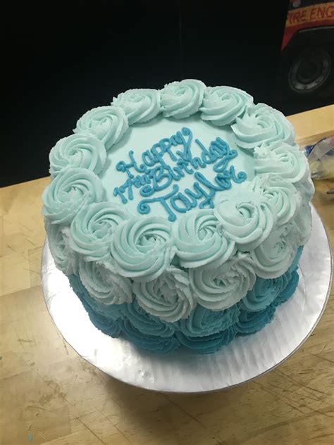 Pin By Ashley Brunet On Bolos Rosette Cake Cake Blue Rosette Cake