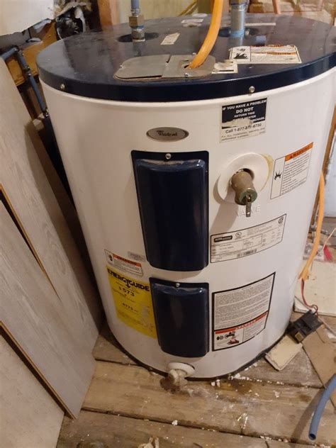 Whirlpool Electric Hot Water Heater Gallon For Sale In Indianapolis