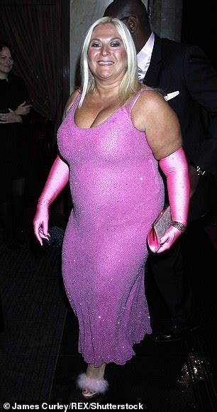 This Morning Vanessa Feltz 59 Shows Off 35 Stone Weight Loss In Flowing Pink Dress Daily