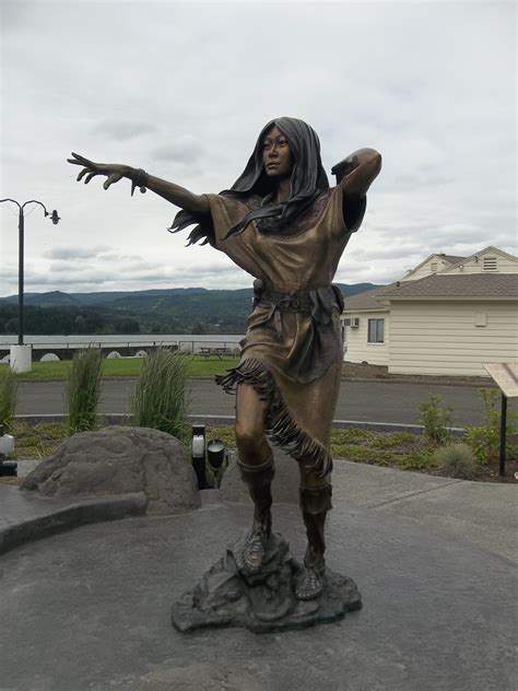 Sacagawea Sculpture At Cascade Locks Oregon If You Dont Know Who She