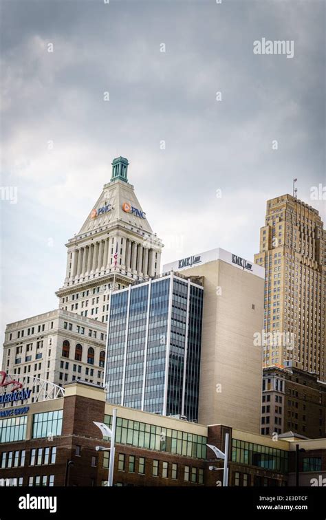 Cincinnati Ohio August 29 2020 Cluster Of Highrise Buildings In