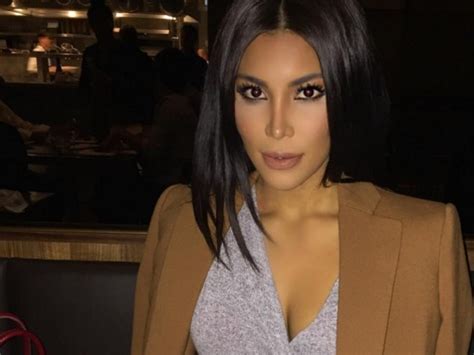 Kim Kardashian A Un Nouveau Sosie Et La Ressemblance Est Troublante