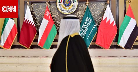 يعتبر مجلس التعاون الخليجي نموذجا للتكتل الإقليمي العربي رغم محدودية نتائجه : الرياض تستضيف القمة الـ40 لدول مجلس التعاون الخليجي - CNN ...