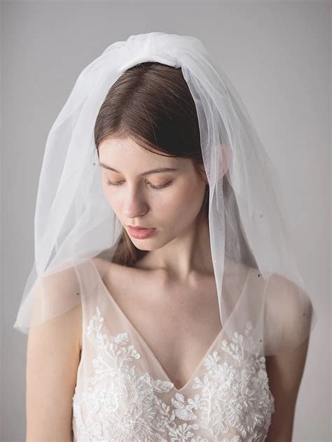 V620 Classical Shoulder Marriage Bridal Veil Plain Soft Tulle Cut Edge Lawn Garden Wedding White