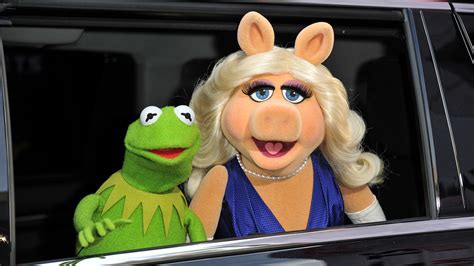 Kermit The Frog And Miss Piggy Of The Muppets Announce Breakup Abc7