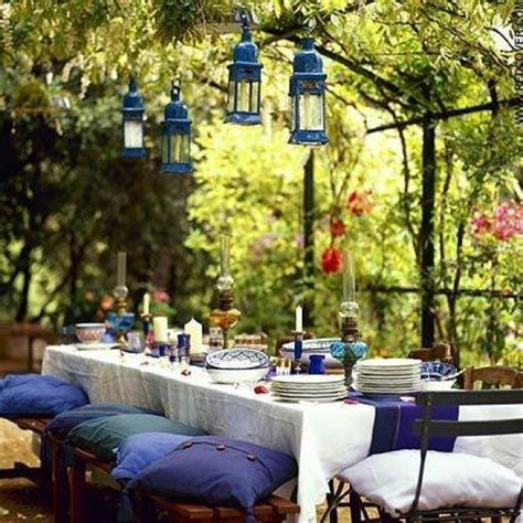 30 Delightful Outdoor Dining Area Design Ideas