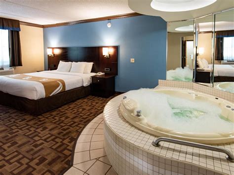 Hotels With Jacuzzi Tubs In Room Near Me Hotel Hot Tub Suites Private In Room Jetted Spa Tub