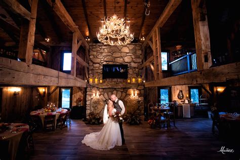 Say i do to one of these charming barn venues. Top Barn Wedding Venues | West Virginia - Rustic Weddings