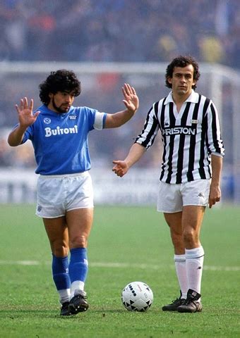 Michel platini connaissait bien paolo rossi. Fotos míticas de la Hª del futbol: Maradona y Platini ...