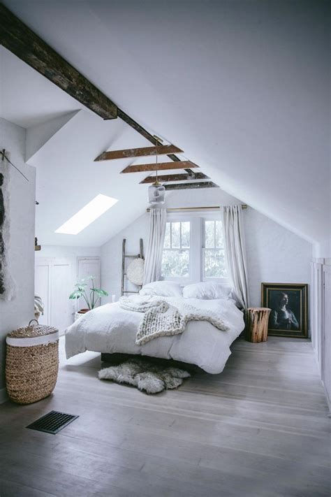This Rustic Attic Bedroom Didnt Always Look This Cozy Check Out The