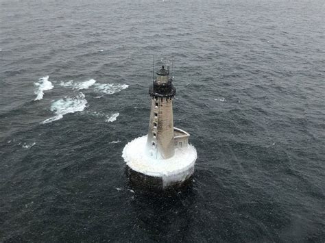See Rare Inside Photos Of Michigan Lighthouse Thats The Loneliest