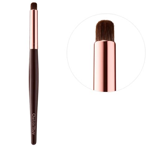 The 16 Best Eyeshadow Brushes In 2022