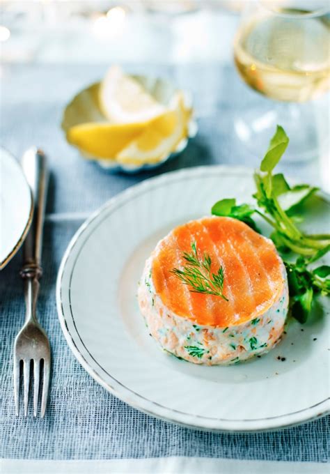 She knows what she's talking about. Mary Berry's Christmas recipes: Fresh Salmon and Dill ...