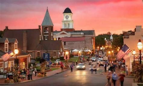 Cute Downtown And Main Streets Henderson Hendersonville Living In