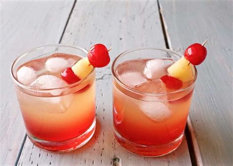 See more ideas about alcohol recipes, cocktail drinks, fun drinks. Malibu Sunset Cocktail Recipe - Homemade Food Junkie
