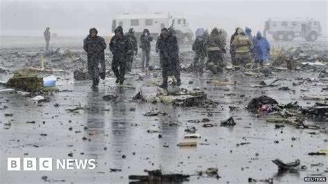 Russia Plane Crash Investigators Recover Flight Recorders Bbc News