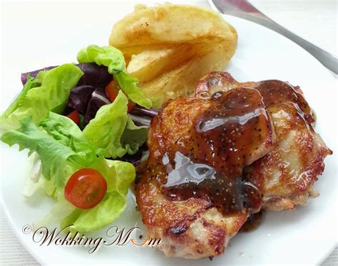 Black pepper chicken is a restaurant quality dish with pieces of thin sliced, tender chicken, crisp rainbow of colorful veggies and rich, flavorful sauce. Let's get Wokking!: {Black Pepper Chicken Chop } 黑胡椒鸡扒 ...