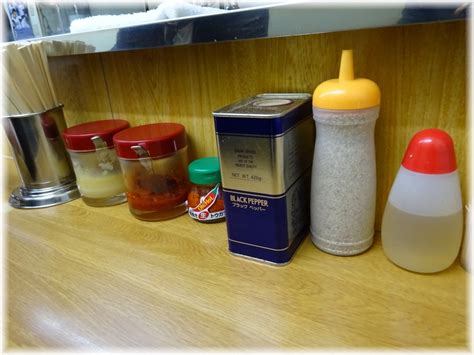 The former hero was called as a failure and expelled from his home, decided to live on his own, 出来損ないと呼ばれた元英雄は、実家から追放されたので好き勝手に生きることにした. あまおじさんのラーメン紀行♪:とんこつラーメン たかさご家 ...