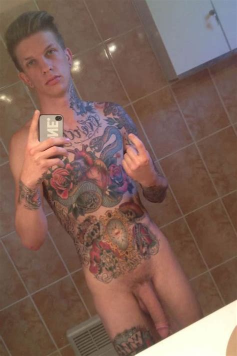 Full Tattoed Guy With Long Penis Nude Men Pictures