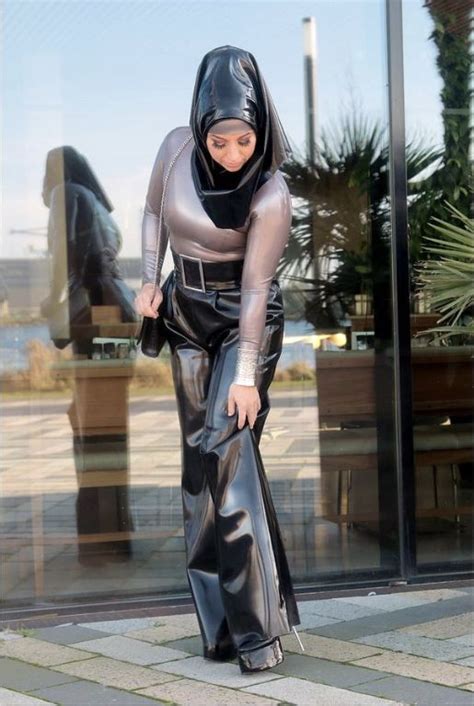 Pin Von Herr Stuterich Auf Scarves Hijab And Other Veils Lack