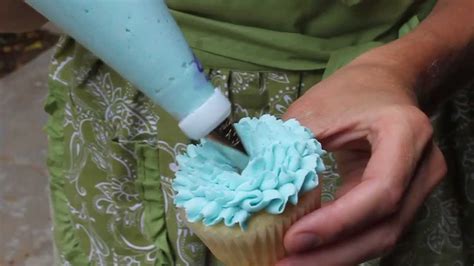 Easy Cupcake Frosting Technique YouTube