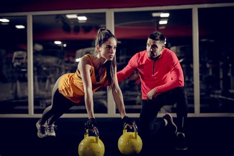 10 Ways A Personal Trainer Can Help You Achieve Your Fitness Goals Mens Health List