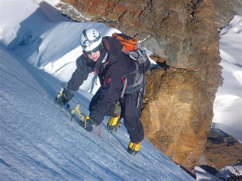 Climbing the steepest section : Photos, Diagrams & Topos : SummitPost