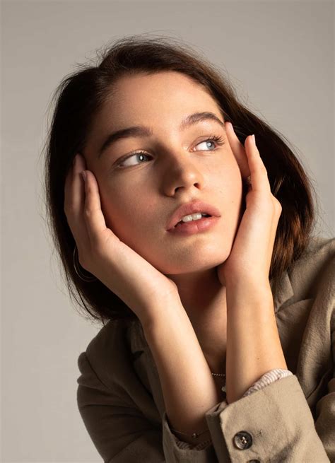 Vika Naranovich Blow Models