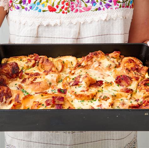 Feel Fancy Af With This Cheesy Croissant Casserole Recipe Recipes