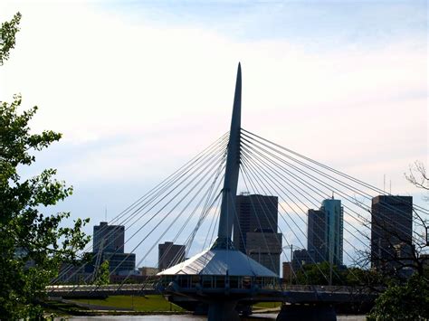 Walking Bridge At The Forks Winnipeg Manitoba This Is A P Flickr